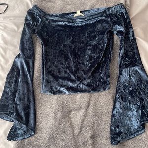 RARE Boho Witch Style Crushed Navy Velvet Bell Sleeve Long Sleeve Crop Top